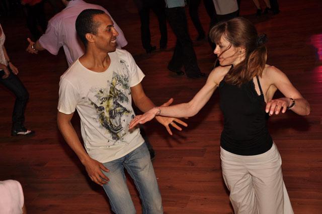 min 2011 04 03 station danse 210
